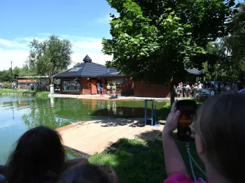 518370914_1380984383868941_5158065828715248615_n